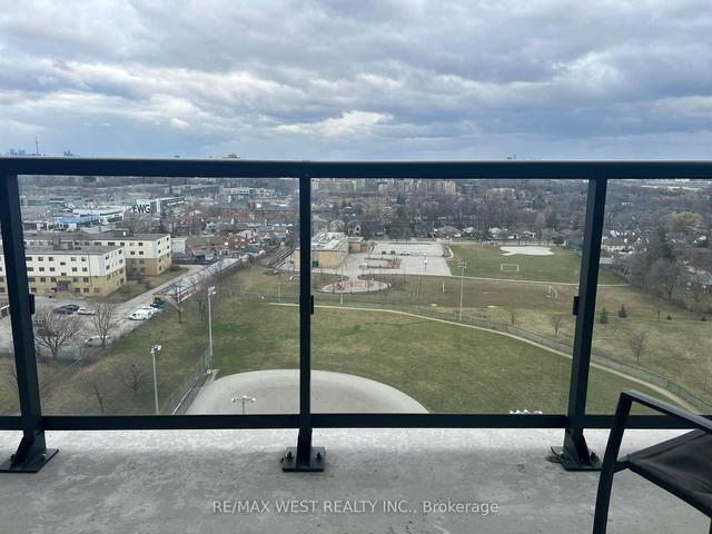 1510 - 1461 Lawrence Ave W, Condo with 3 bedrooms, 3 bathrooms and 1 parking in Toronto ON | Image 6