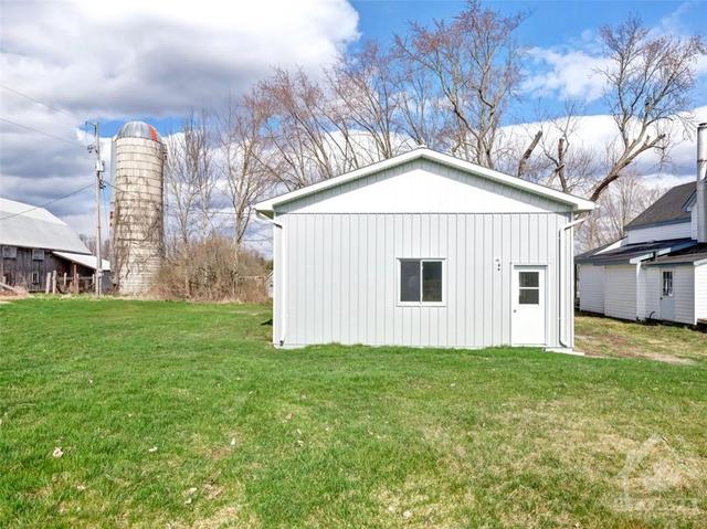 9655 County Road 18 Road, House detached with 4 bedrooms, 2 bathrooms and 20 parking in Augusta ON | Image 21