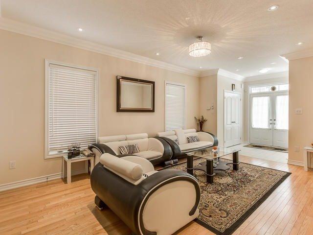 80 Education Rd, House detached with 4 bedrooms, 5 bathrooms and 2 parking in Brampton ON | Image 5