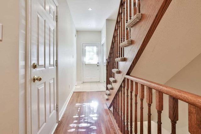 189 Margaret Dr, House attached with 3 bedrooms, 3 bathrooms and 2 parking in Oakville ON | Image 23