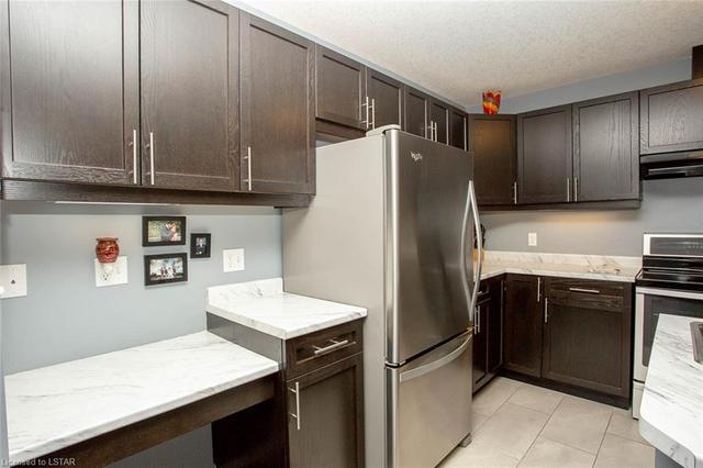 113 - 2635 Bateman Trail, House attached with 3 bedrooms, 2 bathrooms and 3 parking in London ON | Image 12