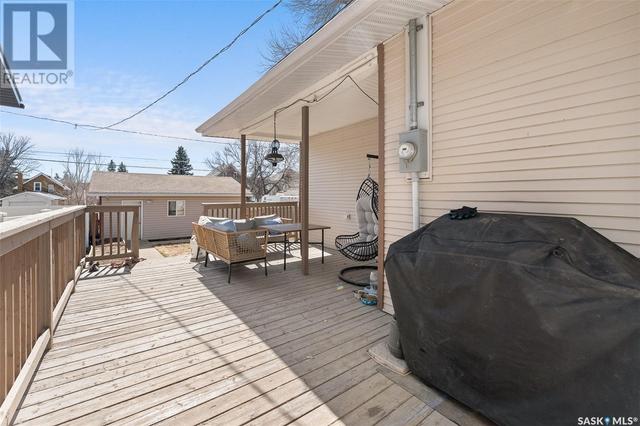 645 Hochelaga Street W, House detached with 3 bedrooms, 3 bathrooms and null parking in Moose Jaw SK | Image 34