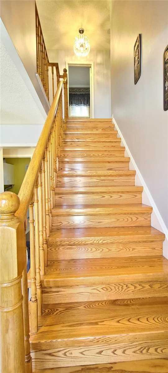 1 Newdale Pl, House detached with 4 bedrooms, 4 bathrooms and 4 parking in Brampton ON | Image 9