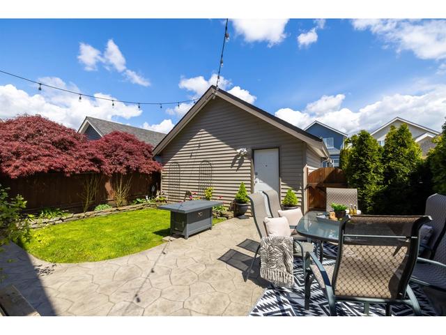 6652 193a Street, House detached with 4 bedrooms, 4 bathrooms and 3 parking in Surrey BC | Image 36