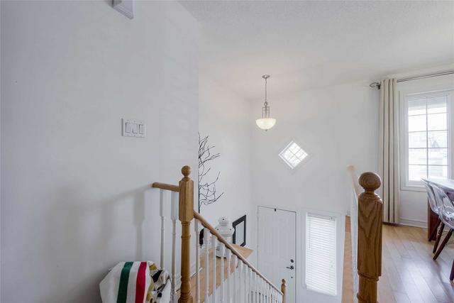 1 - 132 Strachan Ave, Townhouse with 3 bedrooms, 2 bathrooms and 1 parking in Toronto ON | Image 23