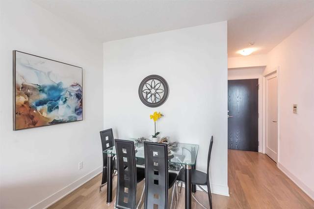 2706 - 120 Homewood Ave, Condo with 1 bedrooms, 1 bathrooms and 1 parking in Toronto ON | Image 2