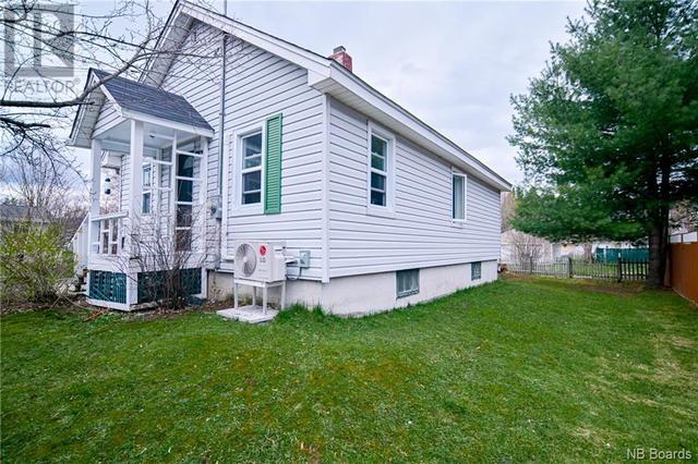 212 St Andrews Drive, House detached with 2 bedrooms, 1 bathrooms and null parking in Fredericton NB | Image 20