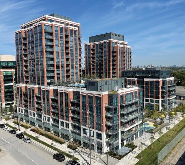 322 - 31 Tippett Rd, Condo with 1 bedrooms, 2 bathrooms and 1 parking in Toronto ON | Image 1