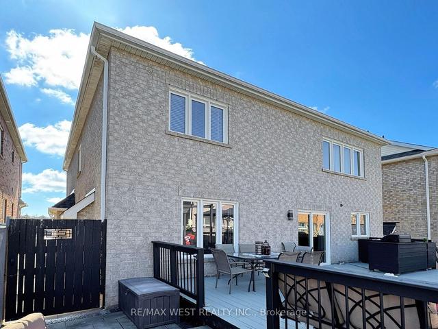 68 Williamson Dr E, House detached with 4 bedrooms, 5 bathrooms and 4 parking in Ajax ON | Image 30