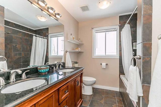 26 Oneida Cres, House detached with 3 bedrooms, 2 bathrooms and 8 parking in Tiny ON | Image 9