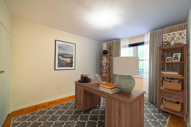 303 - 69 Herkimer St, Condo with 2 bedrooms, 1 bathrooms and 1 parking in Hamilton ON | Image 4