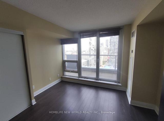 3213 - 763 Bay St, Condo with 1 bedrooms, 1 bathrooms and 1 parking in Toronto ON | Image 9