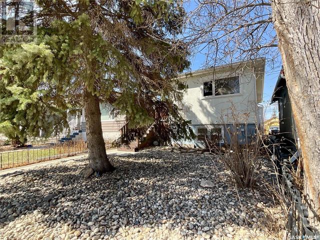 2140 Mcdonald Street, House detached with 3 bedrooms, 2 bathrooms and null parking in Regina SK | Image 3