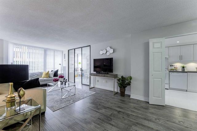 505 - 195 St Patrick St, Condo with 2 bedrooms, 2 bathrooms and 1 parking in Toronto ON | Image 7