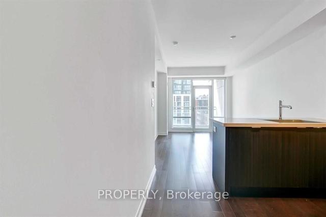 3401 - 21 Widmer St, Condo with 1 bedrooms, 2 bathrooms and 1 parking in Toronto ON | Image 2