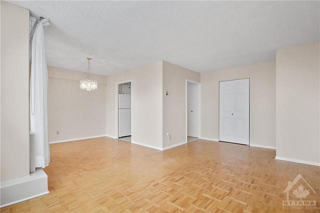602 - 3360 Southgate Road, Condo with 2 bedrooms, 1 bathrooms and 1 parking in Ottawa ON | Image 4