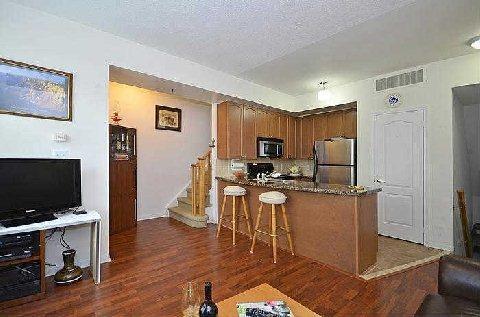 th25 - 88 Carr St, Townhouse with 2 bedrooms, 2 bathrooms and 1 parking in Toronto ON | Image 15