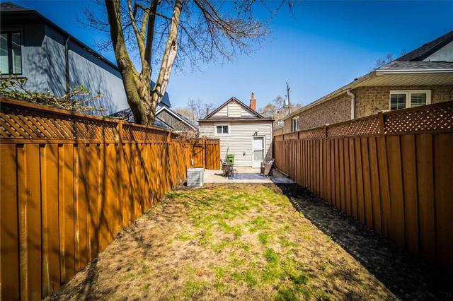 Upper - 31 Meadow Ave, House detached with 2 bedrooms, 2 bathrooms and 1 parking in Toronto ON | Image 13