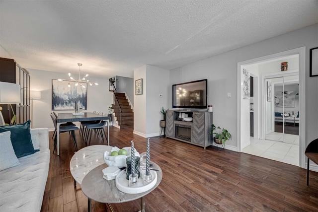 2662 Hortense Rd S, House semidetached with 3 bedrooms, 1 bathrooms and 2 parking in Mississauga ON | Image 31