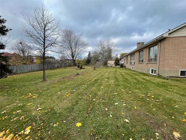 12084 Hurontario St, House detached with 3 bedrooms, 1 bathrooms and 11 parking in Brampton ON | Image 32