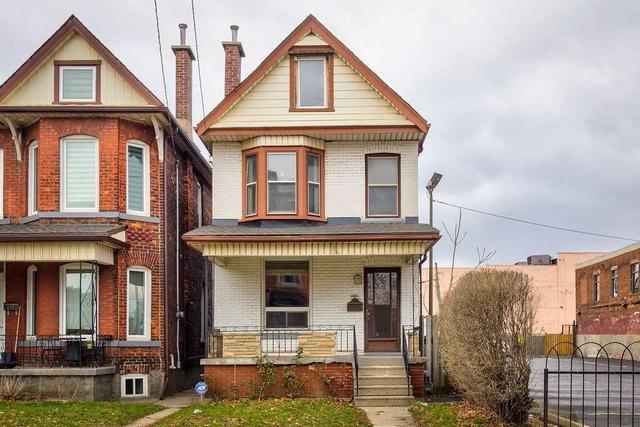 upper - 219 Wentworth St N, House detached with 2 bedrooms, 1 bathrooms and 1 parking in Hamilton ON | Image 8