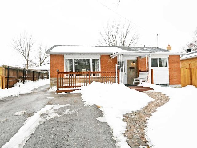 23 Hadrina St, House detached with 3 bedrooms, 3 bathrooms and 6 parking in Brampton ON | Image 34