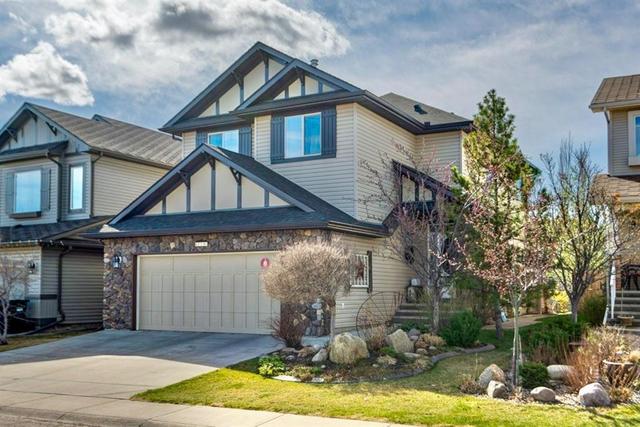 229 Brightonstone Green Se, House detached with 3 bedrooms, 2 bathrooms and 4 parking in Calgary AB | Card Image