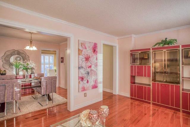 58 Reed Dr, House detached with 3 bedrooms, 4 bathrooms and 4 parking in Ajax ON | Image 2