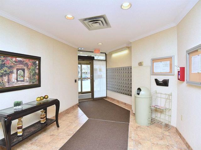 209 - 5090 Pinedale Ave, Condo with 2 bedrooms, 2 bathrooms and 1 parking in Burlington ON | Image 12