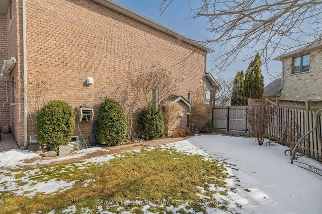 14 Rebecca Crt, House detached with 4 bedrooms, 3 bathrooms and 7 parking in Barrie ON | Image 27