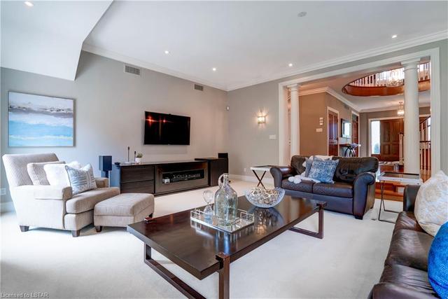 132 Chantry Place, House detached with 4 bedrooms, 4 bathrooms and 11 parking in London ON | Image 12