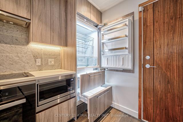 109 - 95 Mcmahon Dr, Townhouse with 2 bedrooms, 2 bathrooms and 1 parking in Toronto ON | Image 7