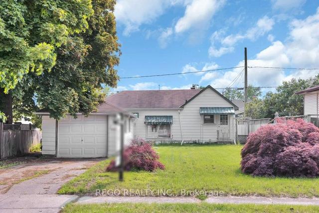 115 Oakwood Ave, House detached with 1 bedrooms, 1 bathrooms and 2 parking in Cambridge ON | Image 1