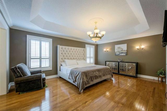 112 Pantomine Blvd, House detached with 4 bedrooms, 3 bathrooms and 6 parking in Brampton ON | Image 4