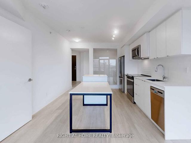 606 - 1461 Lawrence Ave W, Condo with 2 bedrooms, 2 bathrooms and 1 parking in Toronto ON | Image 4