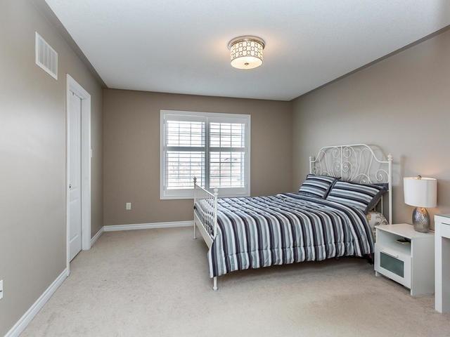 7198 Triumph Lane, Townhouse with 3 bedrooms, 3 bathrooms and 1 parking in Mississauga ON | Image 10