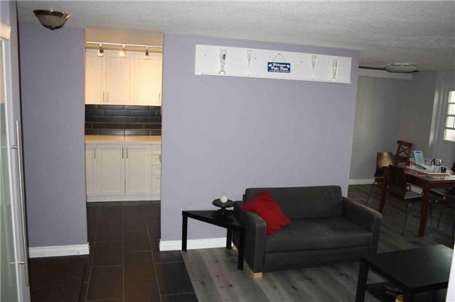 Ph09 - 3120 Kirwin Ave, Condo with 2 bedrooms, 1 bathrooms and 1 parking in Mississauga ON | Image 5