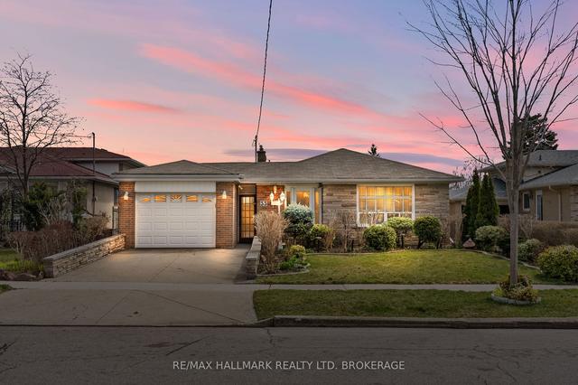 33 Roseglen Cres, House detached with 3 bedrooms, 2 bathrooms and 2 parking in Toronto ON | Image 12