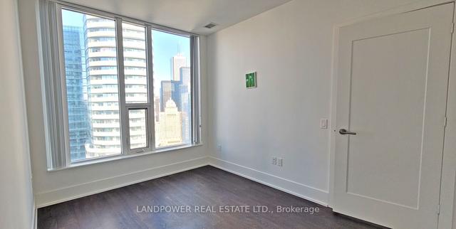 3802 - 10 York St, Condo with 1 bedrooms, 1 bathrooms and 0 parking in Toronto ON | Image 9