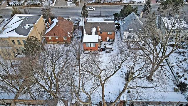 103 York Mills Rd, House detached with 3 bedrooms, 2 bathrooms and 5 parking in Toronto ON | Image 1