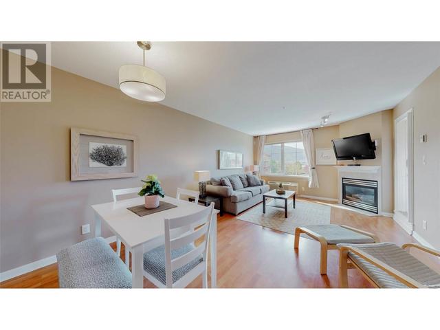 305 - 7600 Cottonwood Drive, Condo with 2 bedrooms, 2 bathrooms and null parking in Osoyoos BC | Image 1