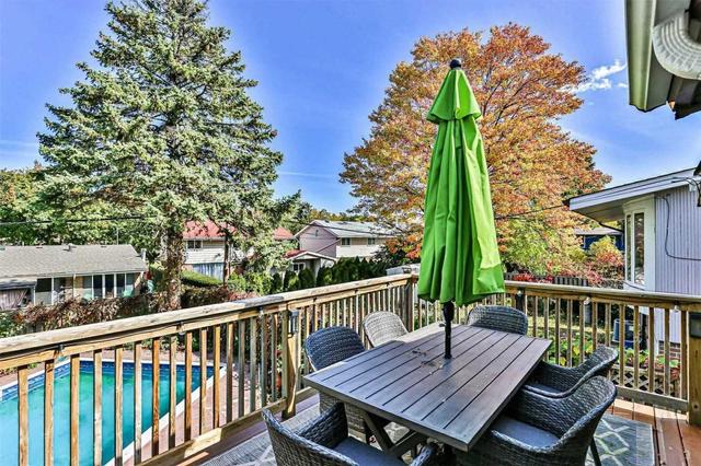 30 Highbrook Dr, House detached with 3 bedrooms, 2 bathrooms and 3 parking in Toronto ON | Image 27