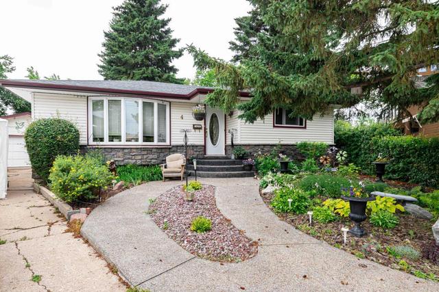 4 Mcconnell Close, House detached with 3 bedrooms, 2 bathrooms and 2 parking in Red Deer AB | Image 3
