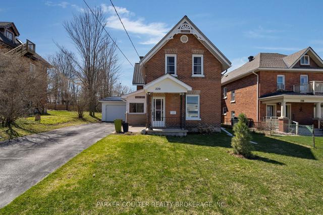 220 Third St, House detached with 5 bedrooms, 3 bathrooms and 4 parking in Midland ON | Image 12