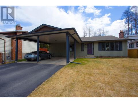4132 Baker Road, House detached with 5 bedrooms, 3 bathrooms and null parking in Prince George BC | Card Image