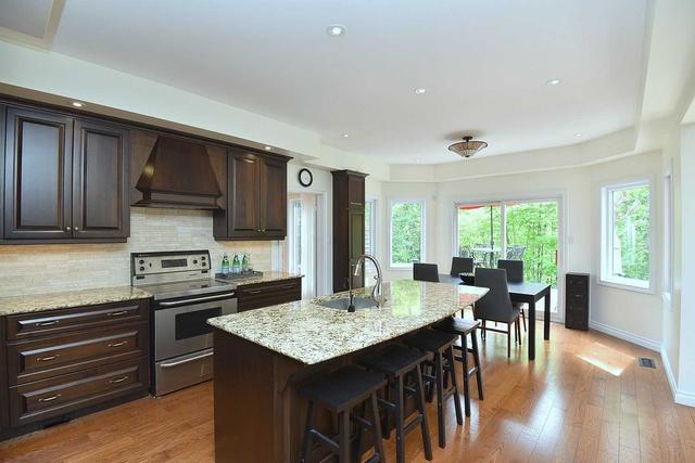 2054 Waterbridge Dr, House detached with 4 bedrooms, 5 bathrooms and 4 parking in Burlington ON | Image 4
