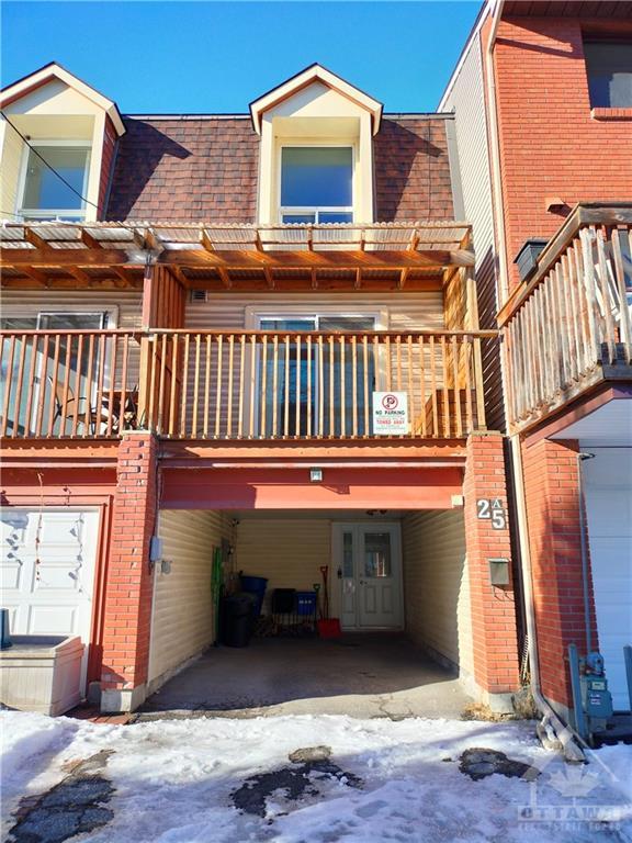 a - 25 Robinson Avenue, Townhouse with 3 bedrooms, 3 bathrooms and 2 parking in Ottawa ON | Image 1