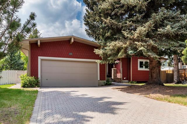 79 Calandar Road Nw, House detached with 4 bedrooms, 4 bathrooms and 4 parking in Calgary AB | Image 31