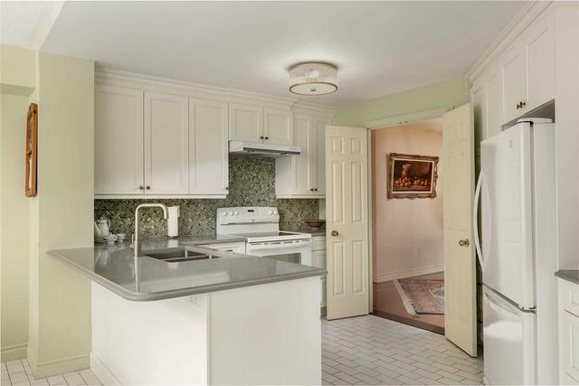508 - 215 The Donway W, Condo with 2 bedrooms, 2 bathrooms and 2 parking in Toronto ON | Image 3