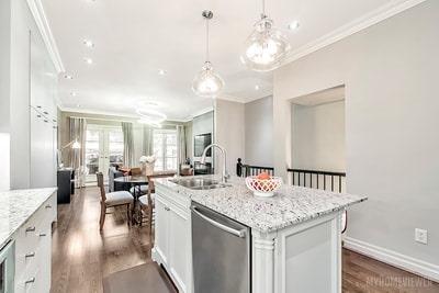 75 Pleasant Blvd, Townhouse with 2 bedrooms, 3 bathrooms and 2 parking in Toronto ON | Image 8